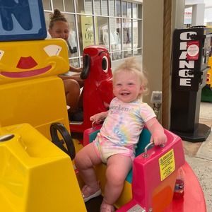 Meet your Posher, Myra